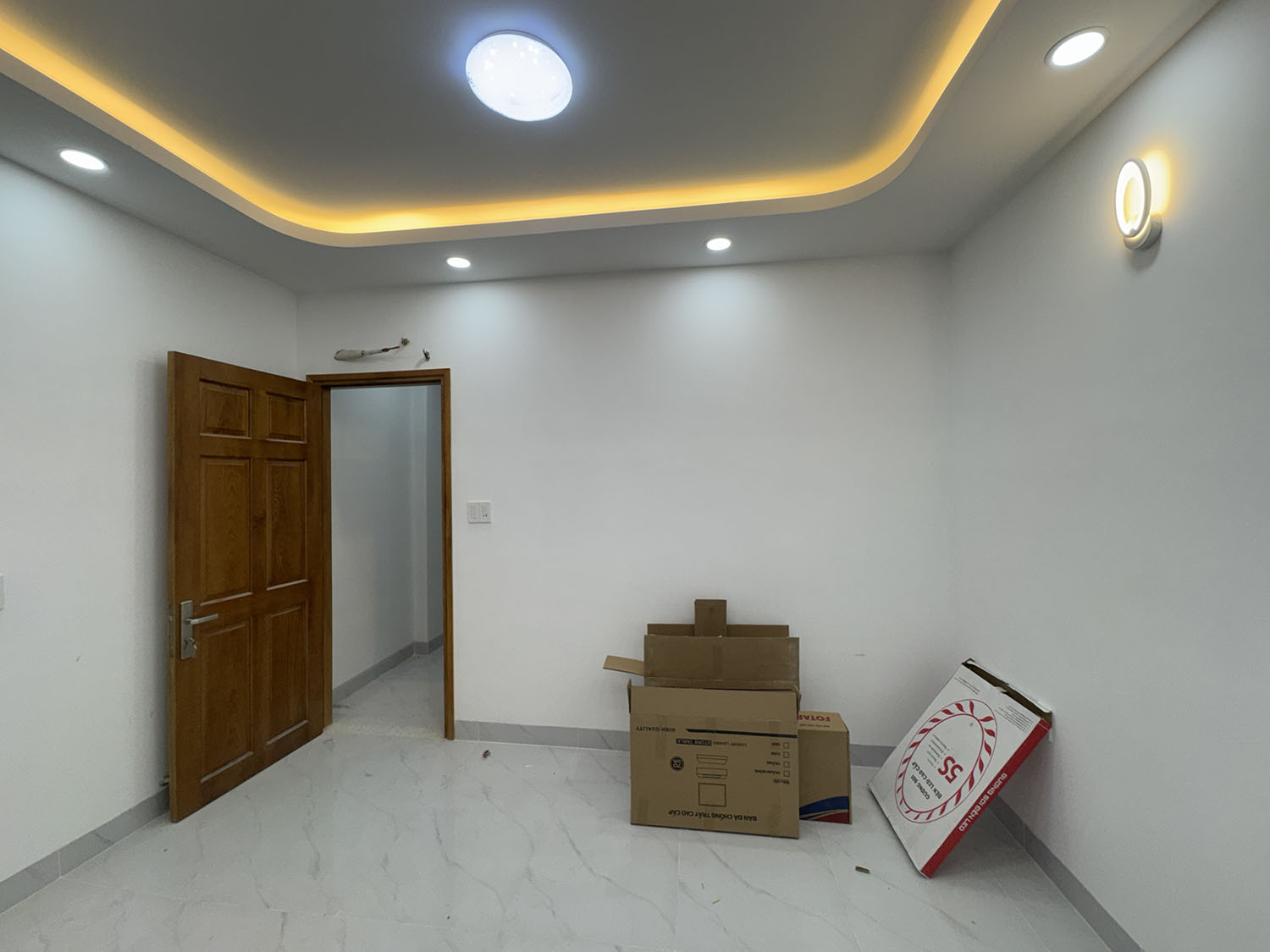 Tuyệt phẩm đẹp lung linh 3 lầu (4mx12m=48m2 vuông vức) mới 100% hẻm xe hơi khu VIP Hồ Xuân Hương
